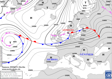 Prognostizierte Wetterlage für Mittwoch, 1 Januar mit Tief GINETTE bei Dänemark und den Hochs HERWIG und GÜNTHER über dem Mittelmeerraum. (Quelle Deutscher Wetterdienst)