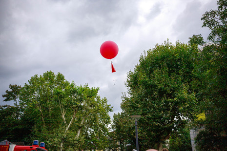 Abhebender Wetterballon (Quelle (Quelle: Peter Füssel, DWD))