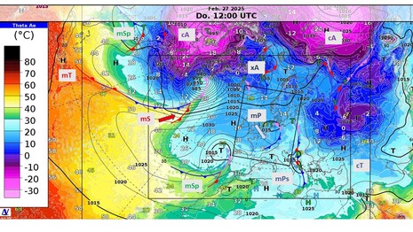 Donnerstag 27.02.2025 12 UTC Frontenanalyse mit äquivalentpotenzieller Temperatur (ThetaAe) und Luftmassen. (Quelle ///)