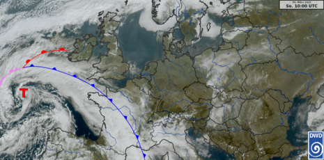 Satellitenbild mit erkennbarem Saharastaub (Quelle DWD)